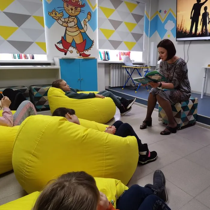 НИЧЕГО НЕ БЫВАЕТ НА СВЕТЕ РОДНЕЕ