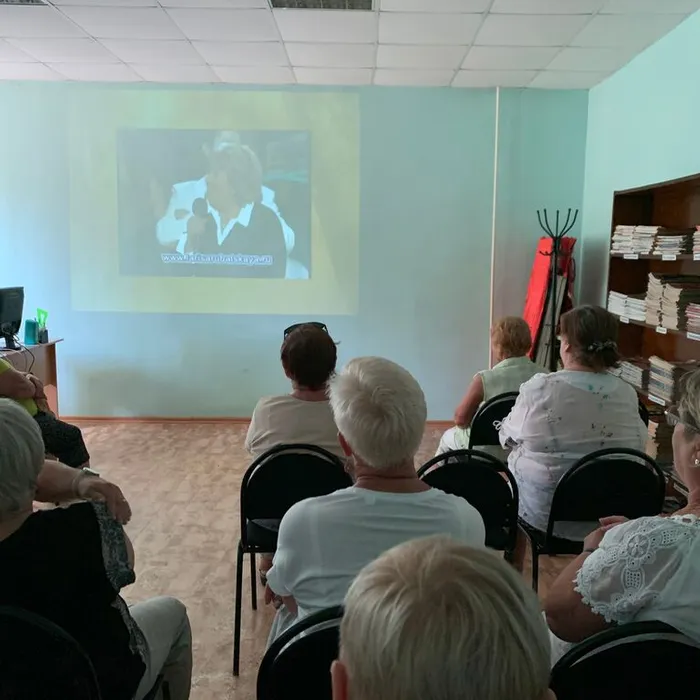 По приглашению в библиотеку
