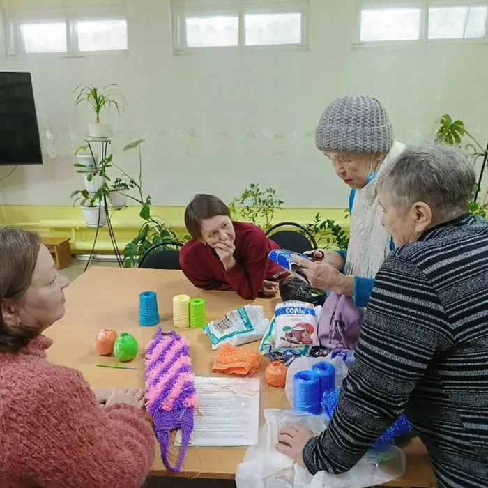 "Вяжем вместе!" в библиотеке № 2: тепло рук, уют вещей и новые творческие горизонты!