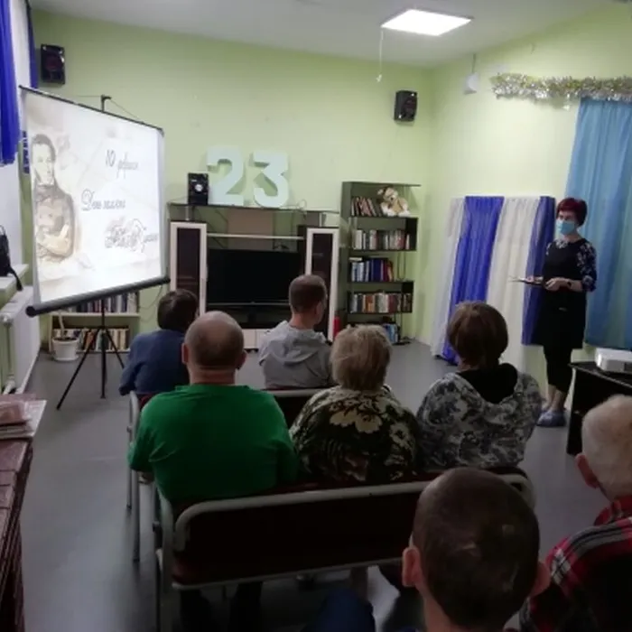 Его перо любовью дышит