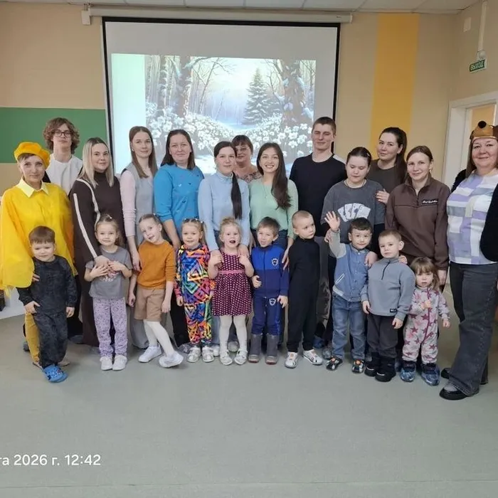 Развлекательно-познавательная программа  «Как мы солнышко будили».
